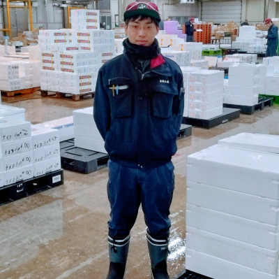 先輩の声　鮮魚部へ入社